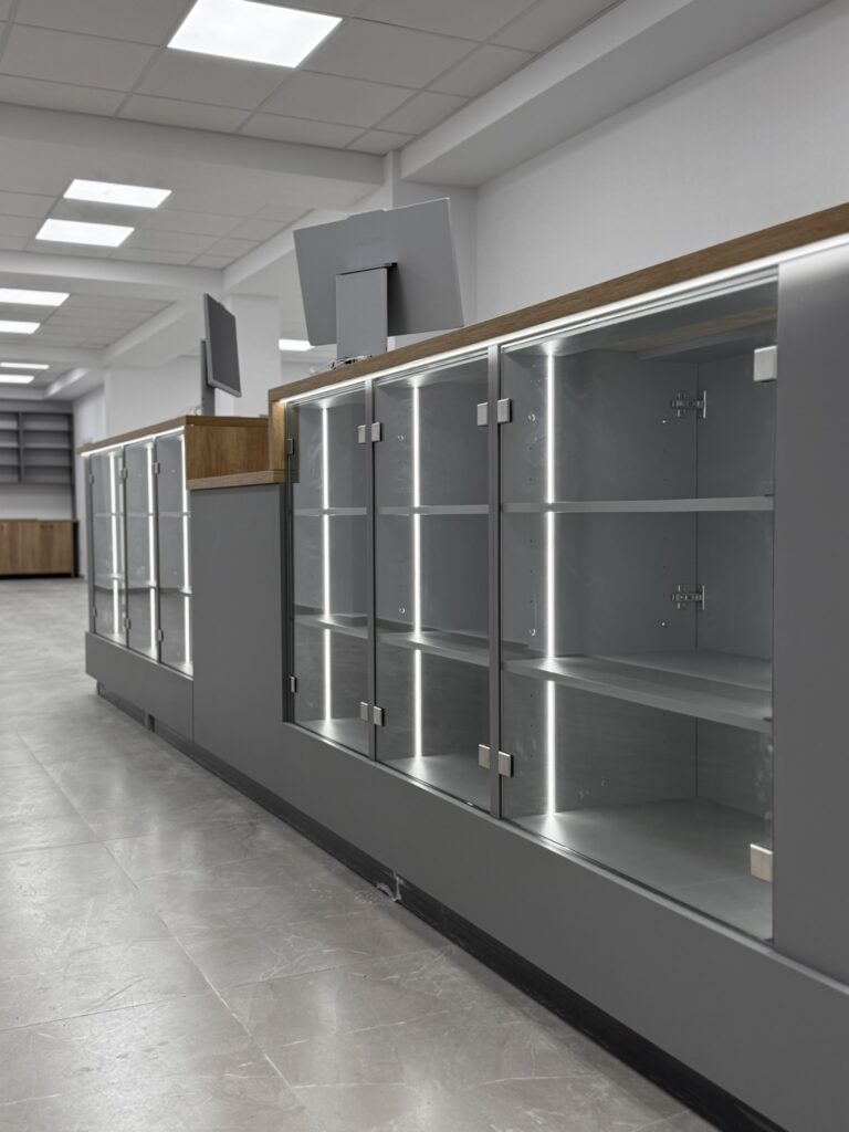 Mobilier Comercial 07