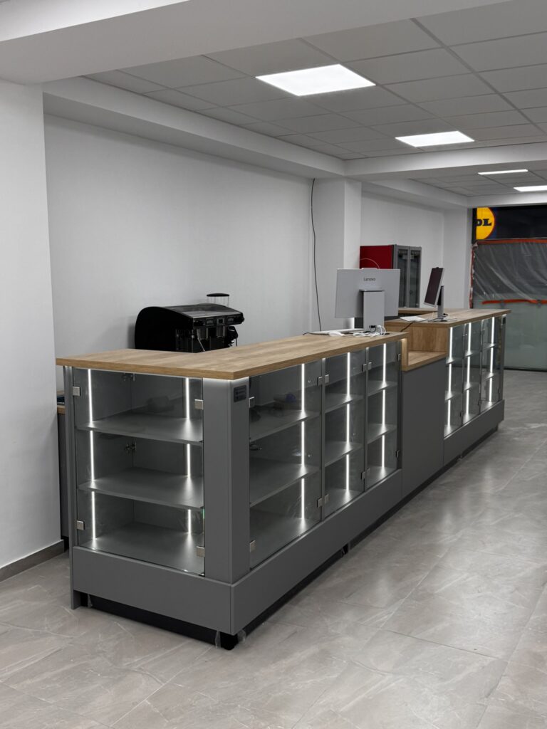 Mobilier Comercial 08